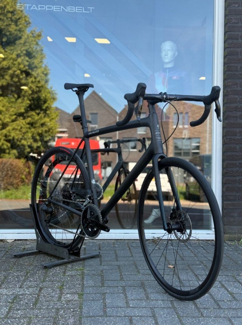 Specialized Aethos Comp Carbon Black