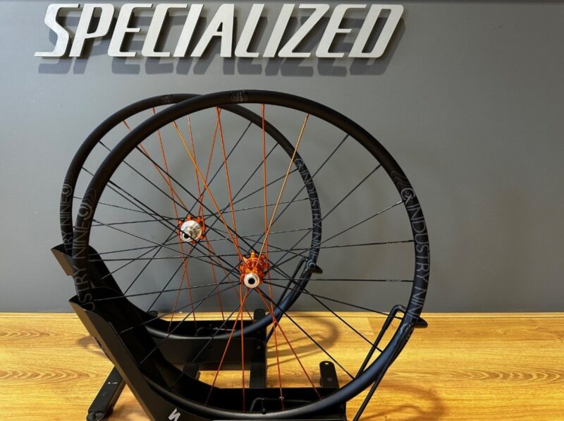 I9 wielset GRCX (gravel en race)