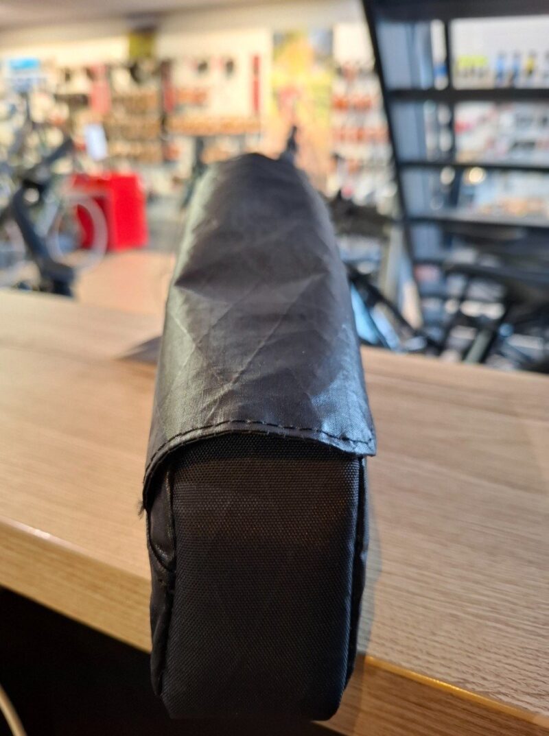 Revelate Designs Mag Tank Bolt On Oberrohrtasche, black