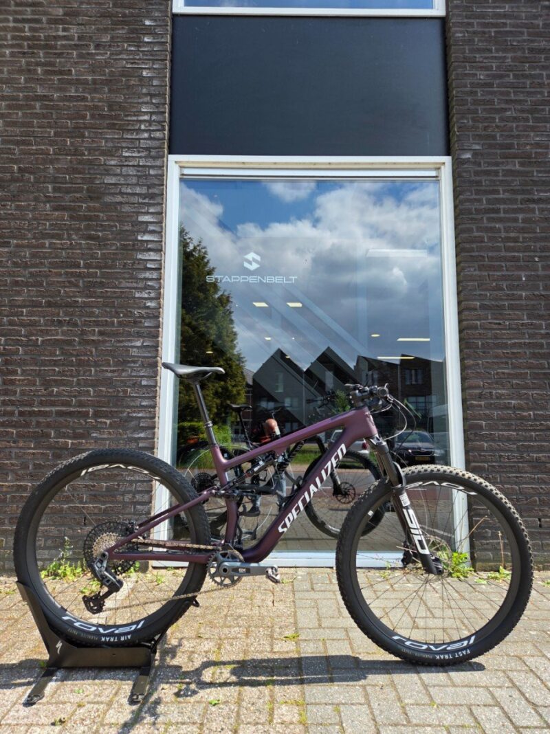 Specialized Epic 8 Expert Axs Bordeaux Metallic/white L 2026