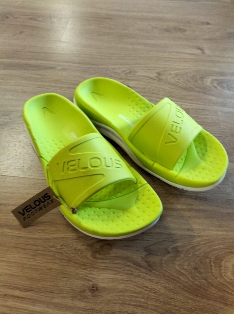 Velous Active Slide Lime/White 44