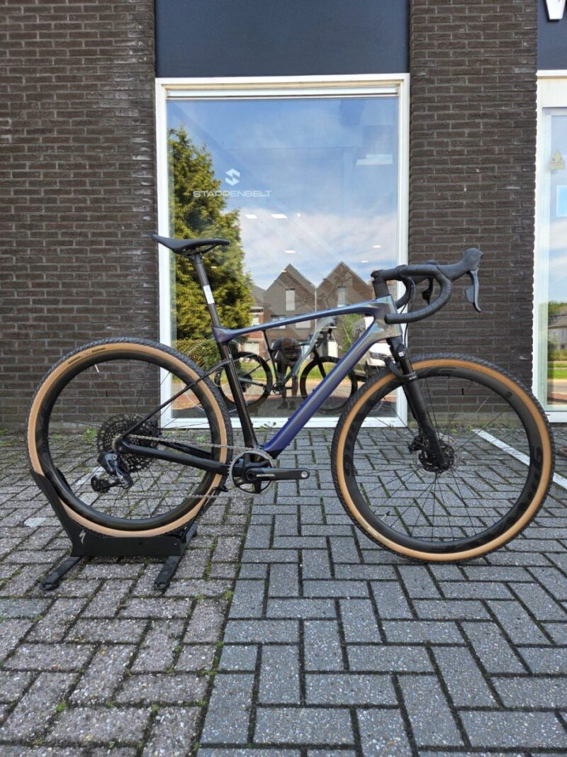 Giant Revolt X Advanced Pro Interstellar/carbon ML