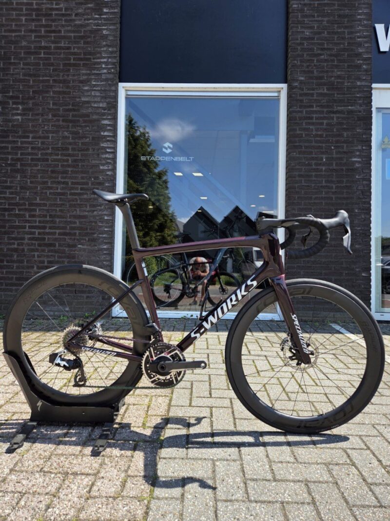 Specialized Tarmac Sl8 Sw Etap Sldmet/redprl/metwhtsil 58 Sldmet/redprl/metwhtsil 58 2025